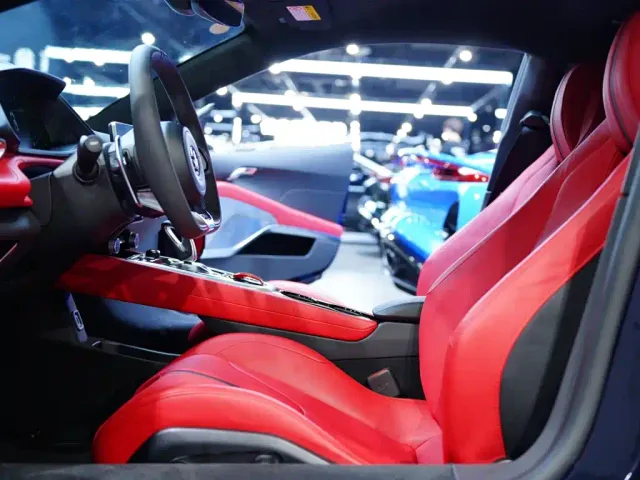Lotus Emira — Фото автомобиля 23