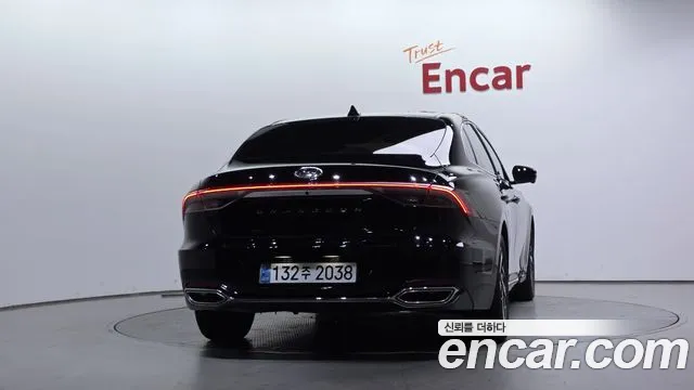 Hyundai Grandeur (New) Hybrid — Фото автомобиля 4