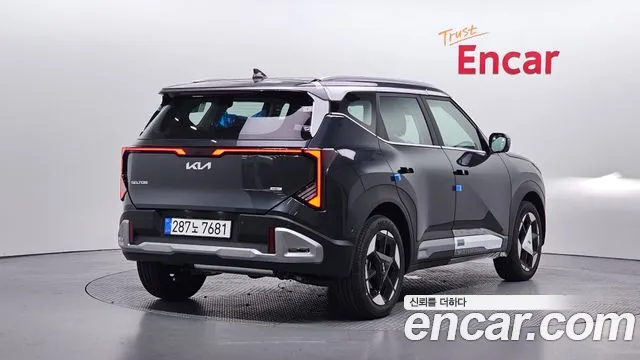 Kia Seltos Generation 2 — Фото автомобиля 2