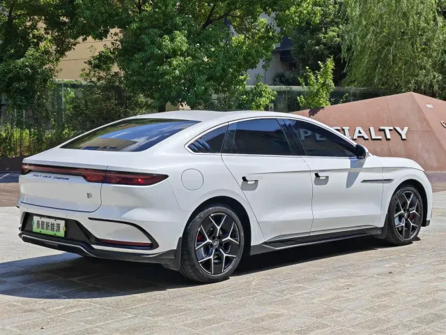 BYD Han — Фото автомобиля 4