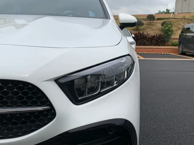 Mercedes-Benz A-Class — Фото автомобиля 12