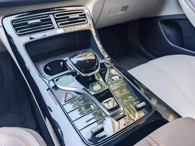 BYD Qin PLUS — Фото автомобиля 9