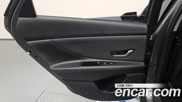 Hyundai Avante CN7 — Фото автомобиля 14