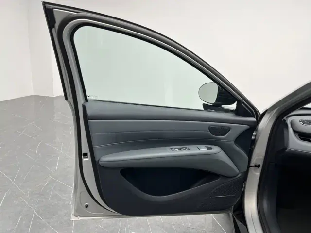 Arcfox S3 — Фото автомобиля 12