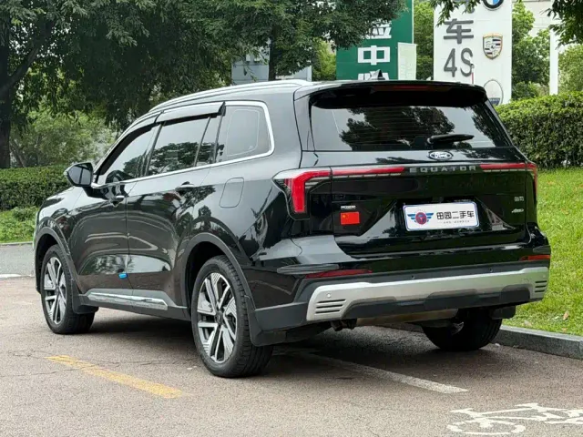 Ford Lingrui — Фото автомобиля 4