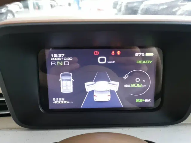 Wuling Hongguang Mini EV — Фото автомобиля 11