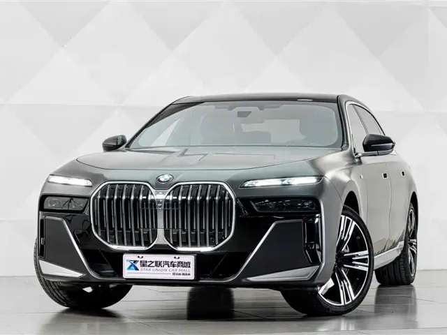 BMW 7 Series — Фото автомобиля 2
