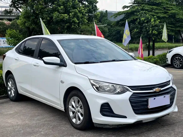 Chevrolet Cavalier — Фото автомобиля 3