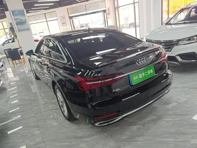 Audi A6L — Фото автомобиля 4