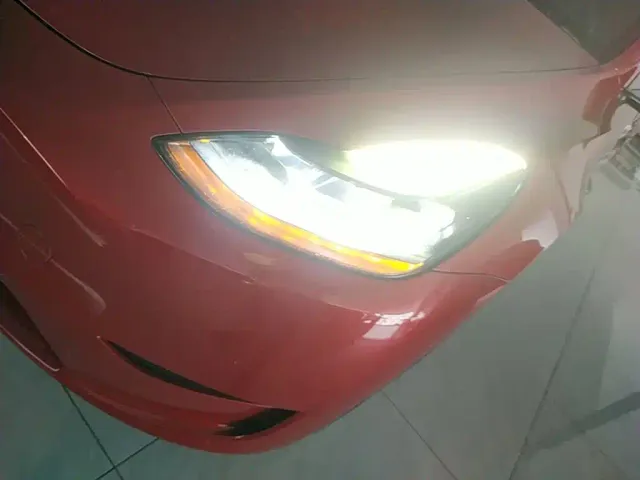 Tesla Model Y — Фото автомобиля 23