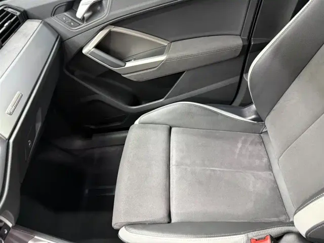Audi Q3 — Фото автомобиля 13