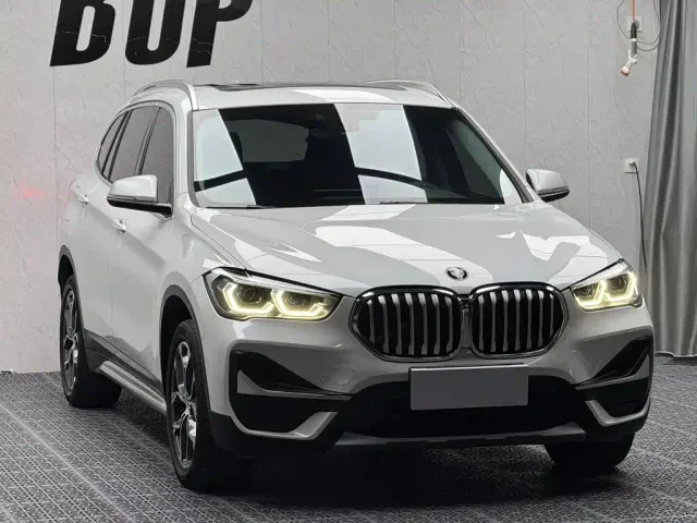 BMW X1 — Фото автомобиля 3