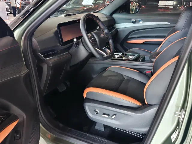 Ford Lingrui — Фото автомобиля 8