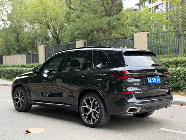 BMW X5 — Фото автомобиля 7