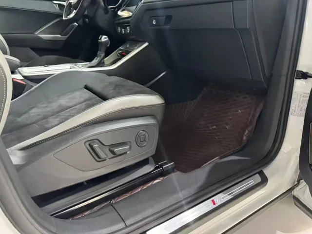 Audi Q3 — Фото автомобиля 7