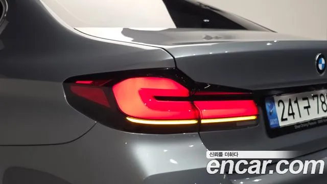 BMW 5 Series G30 — Фото автомобиля 22