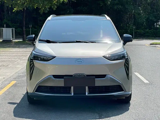 GAC Aion Y — Фото автомобиля 2