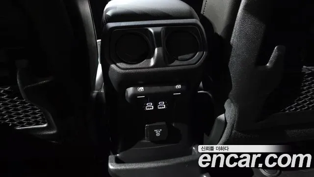 Jeep Wrangler Wrangler (JL) 2.0 Rubicon 4 двери Earl Clear Coat — Фото автомобиля 28