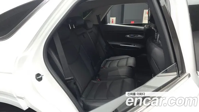 Genesis GV70 2.5T Бензин AWD — Фото автомобиля 11