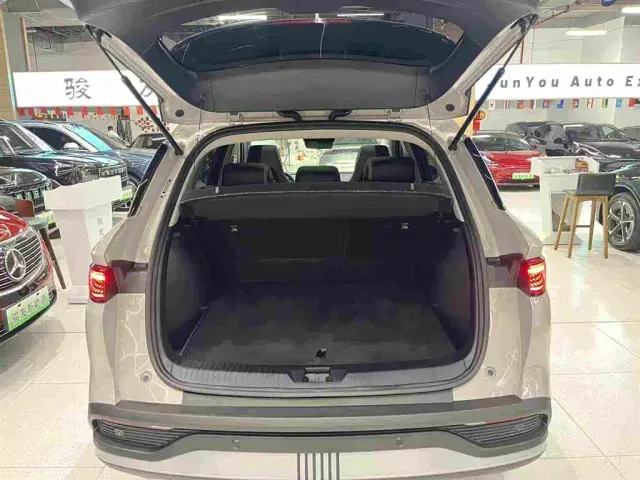 BYD Seal 05 DM-i — Фото автомобиля 9