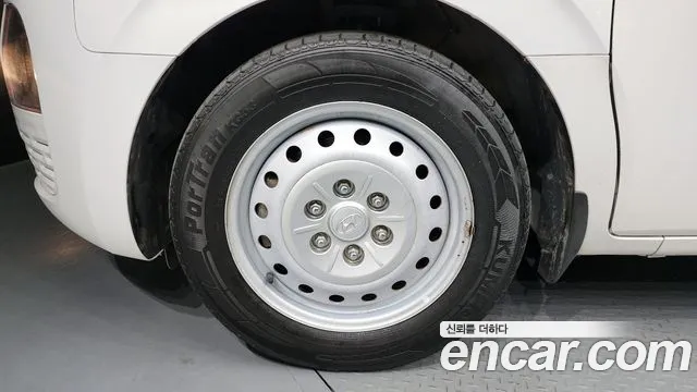 Hyundai Staria Staria Карго 3 места — Фото автомобиля 5