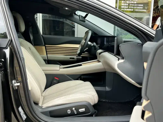 Audi E5 Sportback — Фото автомобиля 26