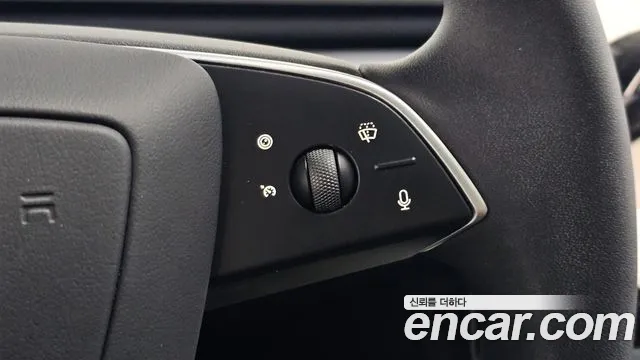 Tesla Model 3 — Фото автомобиля 21