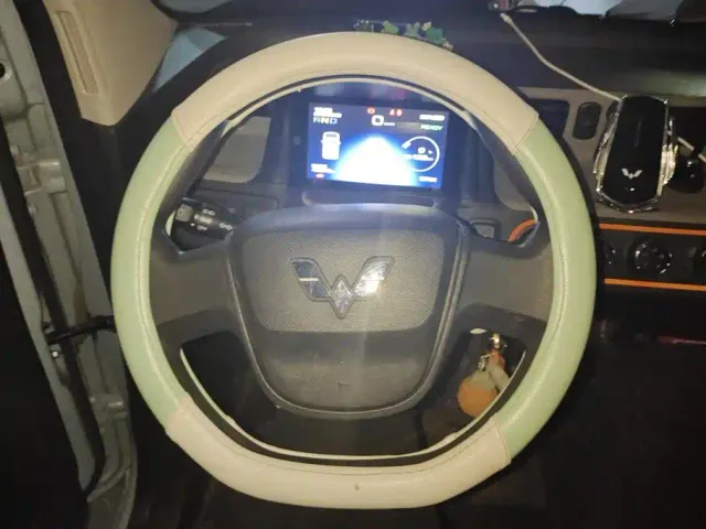 Wuling Hongguang Mini EV — Фото автомобиля 15