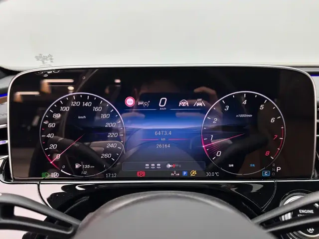 Mercedes-Benz E-Class — Фото автомобиля 14