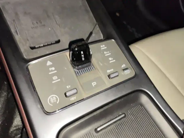 BYD Seal 07 DM-i — Фото автомобиля 16