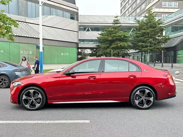 Mercedes-Benz C-Class — Фото автомобиля 4
