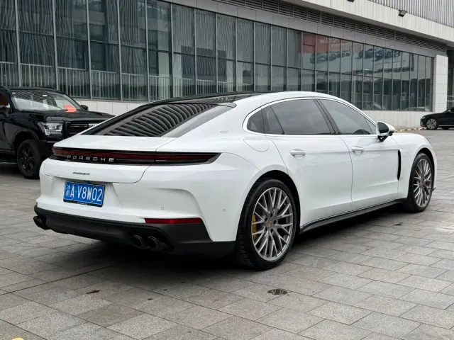 Porsche Panamera — Фото автомобиля 5