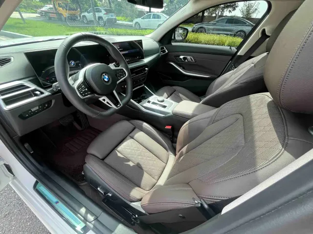 BMW 3 Series — Фото автомобиля 10