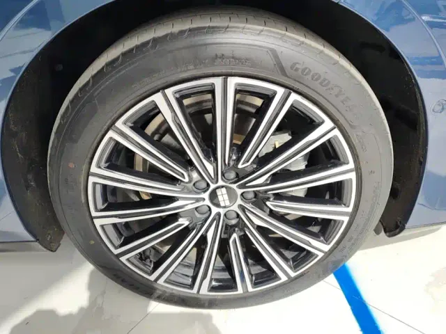 Geely Galaxy Xingyao 8 — Фото автомобиля 6