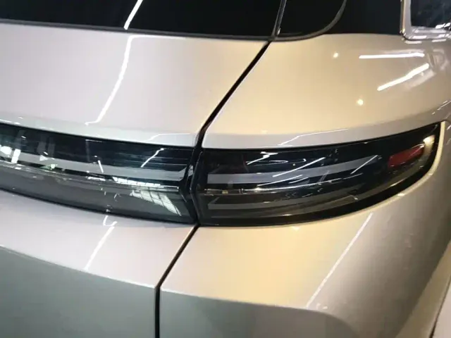 Li Auto L7 — Фото автомобиля 7