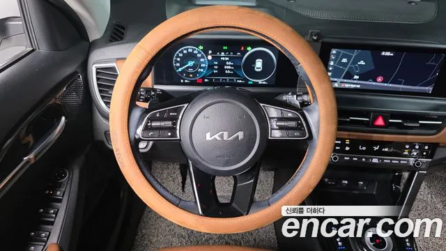 Kia Seltos Новый Seltos Бензин 2.0 2WD — Фото автомобиля 10