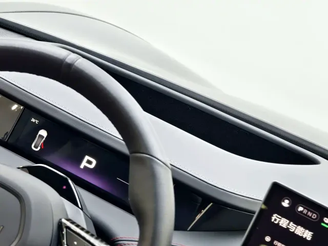 Xiaomi SU7 — Фото автомобиля 17