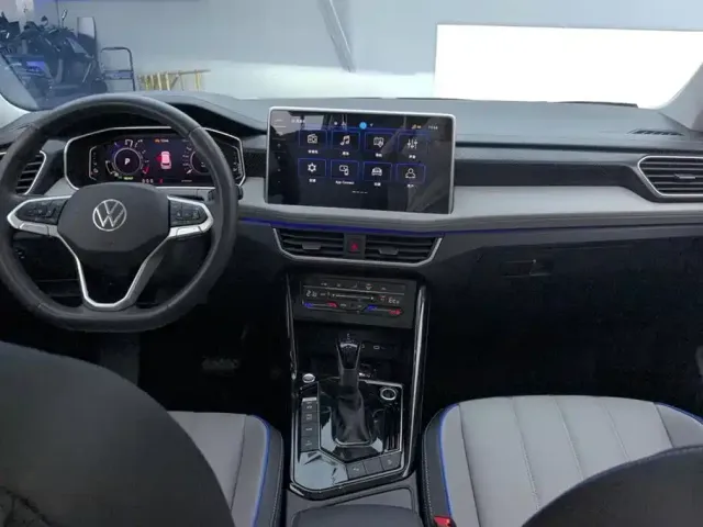 Volkswagen Tayron GTE Plug-in Hybrid — Фото автомобиля 12
