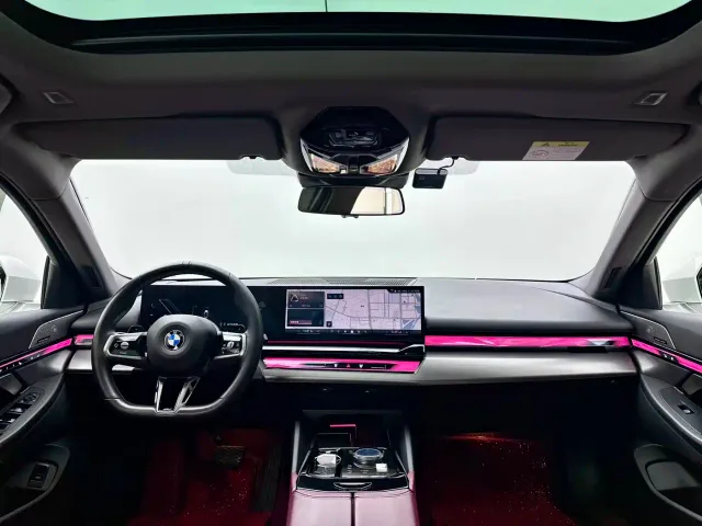 BMW 5 Series — Фото автомобиля 10