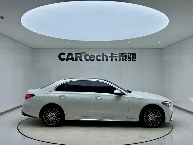 Mercedes-Benz C-Class — Фото автомобиля 6