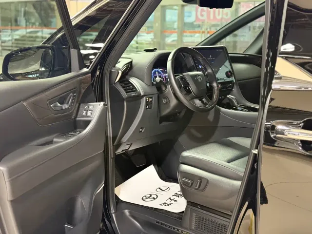 Toyota Alphard — Фото автомобиля 6