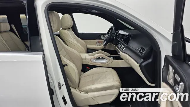 Mercedes-Benz GLS-Class — Фото автомобиля 10