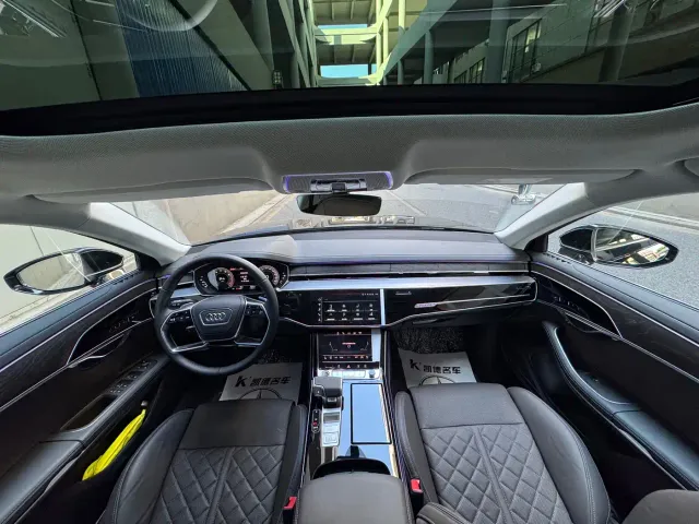 Audi A8 — Фото автомобиля 5