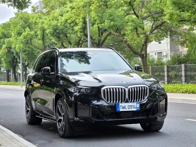BMW X5 — Фото автомобиля 3