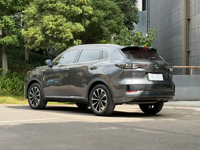 Changan Qiyuan Q05 — Фото автомобиля 8