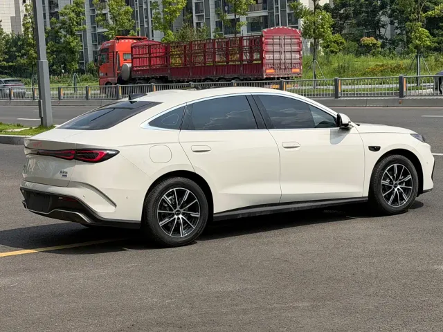 BYD Seal 06 — Фото автомобиля 5