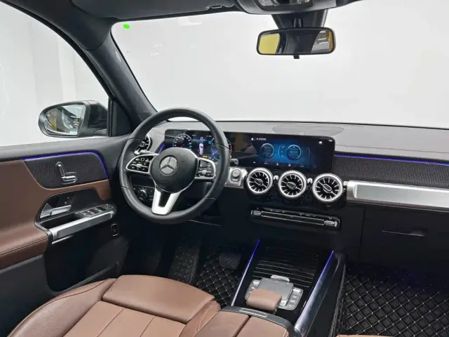 Mercedes-Benz GLB-Class — Фото автомобиля 24
