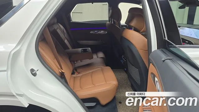 Genesis GV70 2.5T Бензин AWD — Фото автомобиля 11