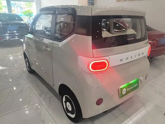 Wuling Hongguang Mini EV — Фото автомобиля 4