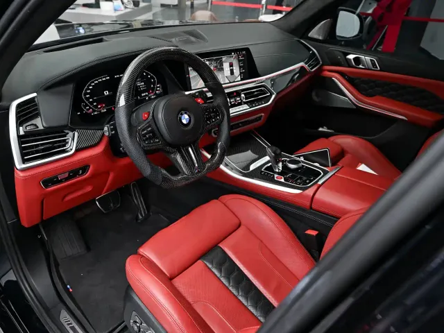 BMW X5 M — Фото автомобиля 12